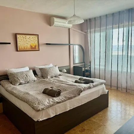 Kati Apartamento Varna